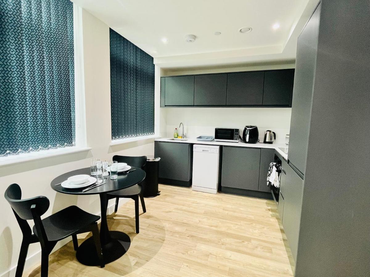 Fully Equipped One Bedroom Apartment Near Old Trafford Stadium! Manchester Extérieur photo