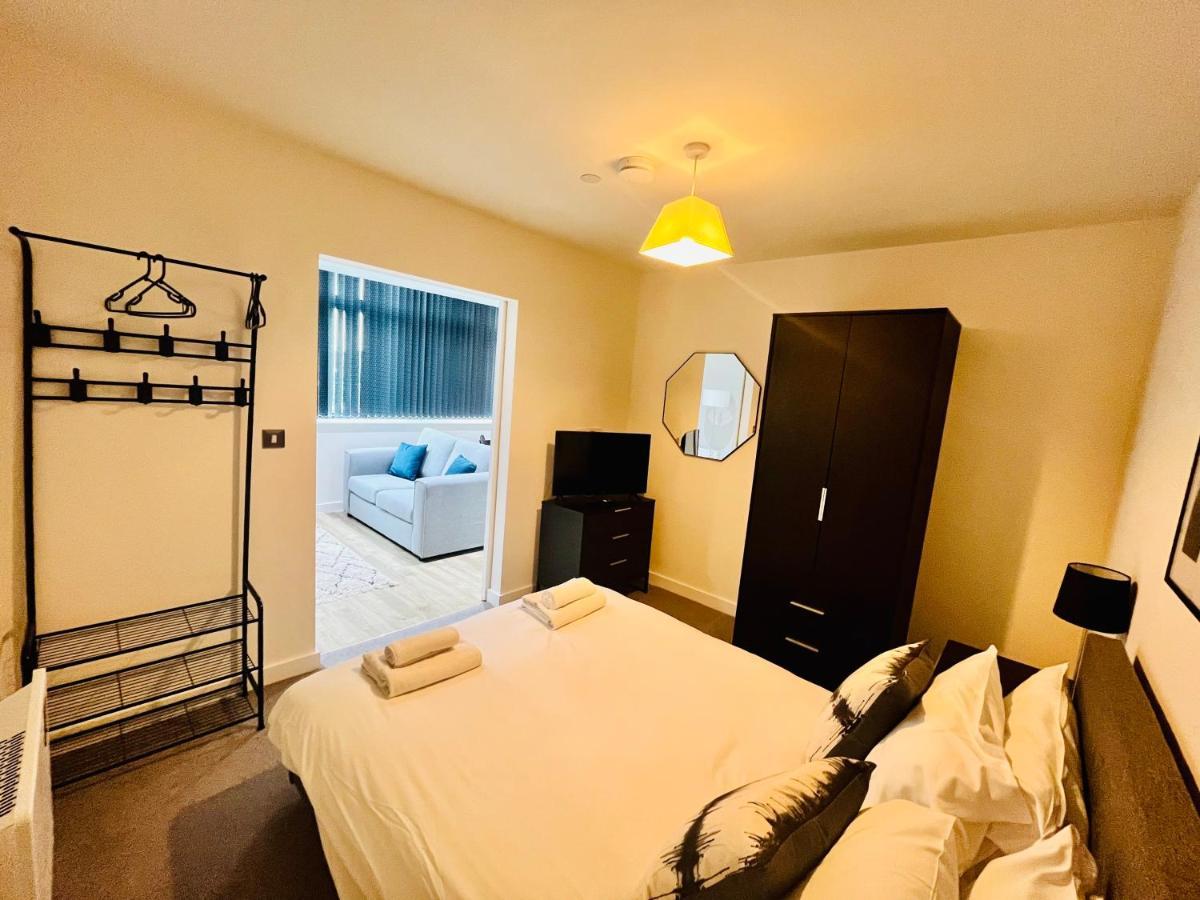 Fully Equipped One Bedroom Apartment Near Old Trafford Stadium! Manchester Extérieur photo
