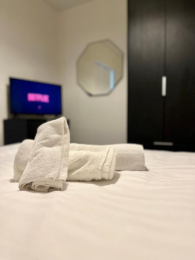 Fully Equipped One Bedroom Apartment Near Old Trafford Stadium! Manchester Extérieur photo